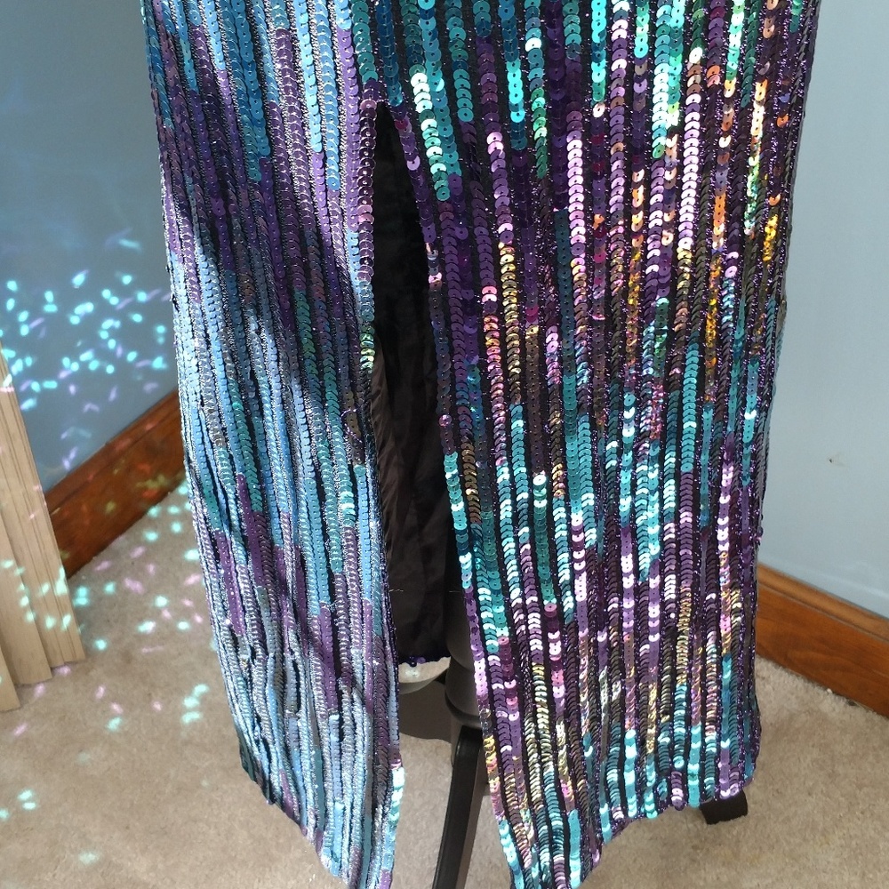 Dress - Picture 3 of 4